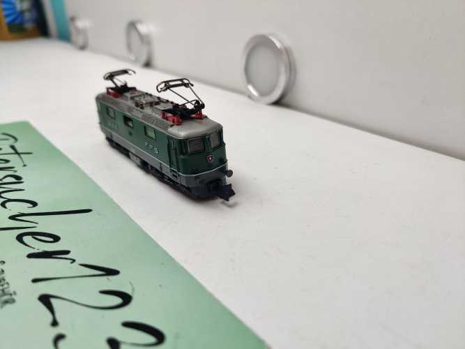 Arnold DC N 2409 / Elektrolokomotive Re 4/4 II  / SBB