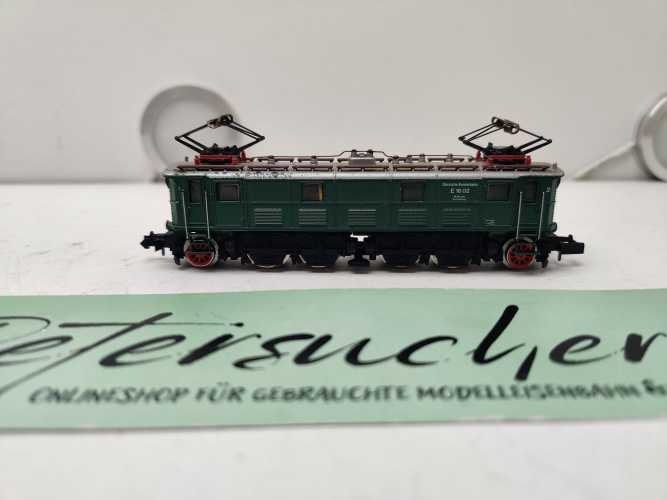 Arnold DC N 2450 / Elektrolokomotive / Baureihe E 16 02) / DB / Grün