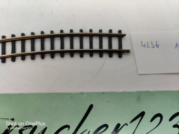 Bemo H0m DC 4236 / 1 x Gebogenes Gleis