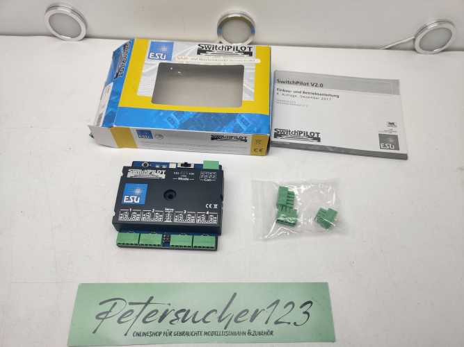 Esu 51820 SwitchPilot V2.0 / Multiprotokoll-Schalt- und Magnetartikeldecoder / OVP