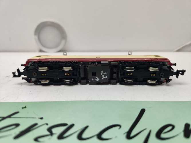 Fleischmann N DC 7350 / BR120 002-1 / TEE-Vorserienlokomotive / DB / eleganten rot-beige (Purpurrot/Elfenbein) / Umbau DCC