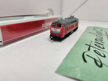 Fleischmann N DC 724300 / BR 218 156-8 Diesellokomotive / DB AG /orientroten Lackierung mit weißem „Lätzchen“ / Digital / Sound / OVP