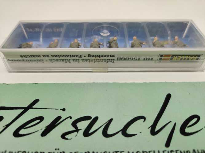 Faller H0 156008 Figuren-Set "Infantristen im Marsch" / 8 Figurinen / OVP