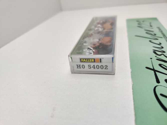 Faller H0 54002 Figuren-Set "Pferde, Kühe braun gefleckt" / 8 Figurinen / OVP