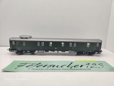 Fleischmann H0 DC 5630 Schnellzug-Gepäckwagen / Pw4üe / NEM / DB