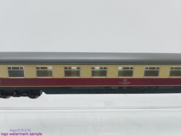 Fleischmann N DC 8160 IC-Schnellzugwagen 1.Kl / dkl rot / Avümh111 / DB