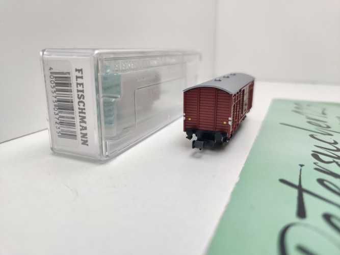 Fleischmann N DC 833301 gedeckter Güterwagen Gs-v / NS / OVP