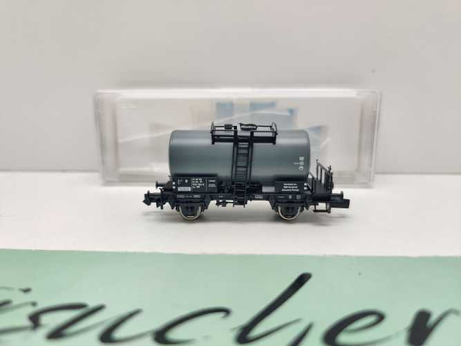 Fleischmann N DC 841601-02 Kesselwagen aus Set / NEM / DR / EVP