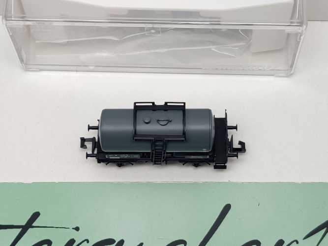 Fleischmann N DC 841601-02 Kesselwagen aus Set / NEM / DR / EVP