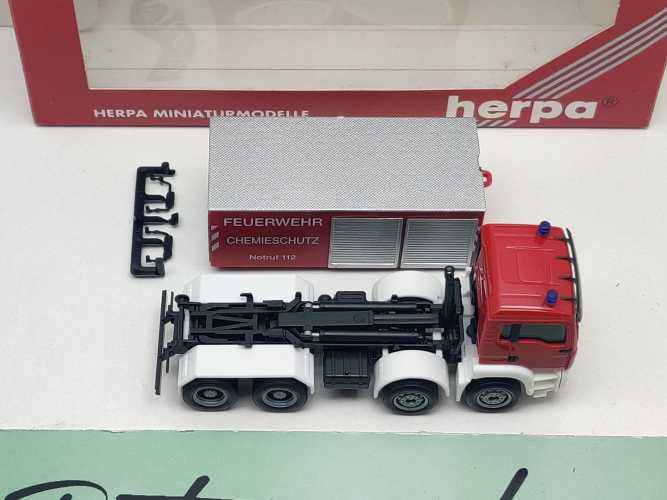 Herpa H0 045445 MAN TGA M Feuerwehr Wechsellader Abrollcontainer Chemie 1:87 / OVP