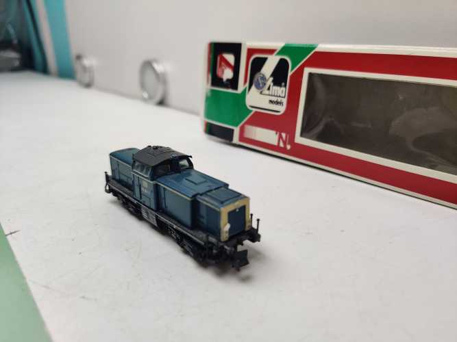 Lima N DC 220220 / Diesellokomotive / BR211 / ehemals V 100 / DB / Defekt / OVP