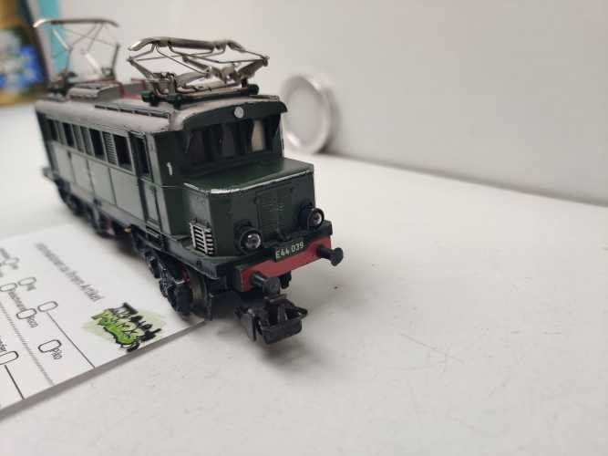 Märklin H0 AC E44 039 / Elektrolokomotive / Grün / Analog