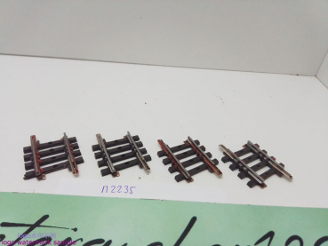 Märklin H0 AC 2235 4x gebogenes K-Gleis / R 424,6 / 3° 45'= 1/8 / Kleber, Farbe