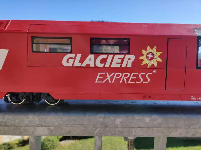 LBG Spur G 33673 / Wrp 3832  / Panoramawagen / Schweizer Glacier Express