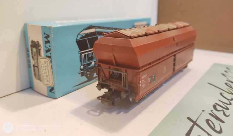 Märklin H0 AC 4626 Grossgüterwagen mit Klappdeckeldach / DB/ OVP hellblau