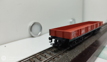 Märklin H0 3980047-8   4-Achser  offener Güterwagen Notfalltechnik DB Rot