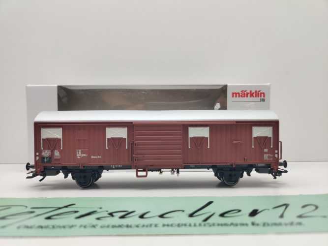 Märklin H0 47329 / zweiachsiger gedeckter Güterwagen der Bauart Gbs 254 / DB