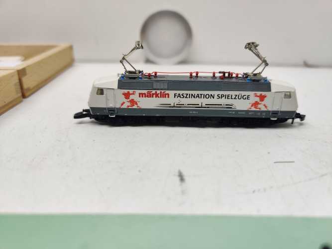 Märklin Z DC BR120 200-6 Elektrolokomotive / Holzkiste