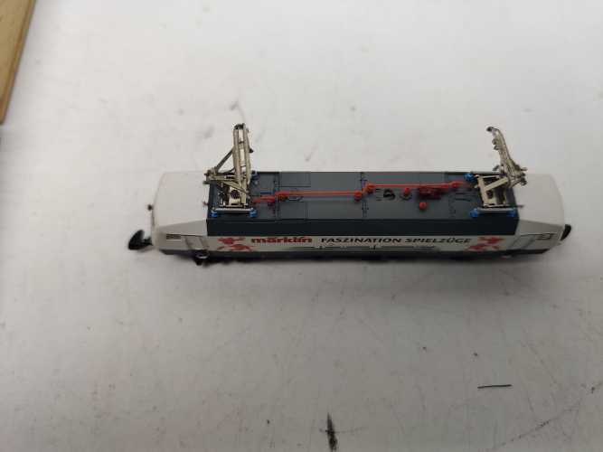 Märklin Z DC BR120 200-6 Elektrolokomotive / Holzkiste