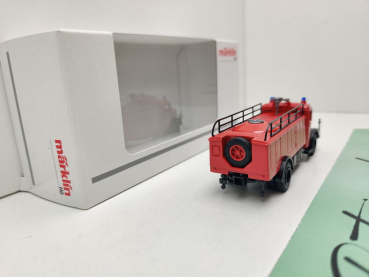 Märklin H0 18751 /  MAN F8 „Pulverlöschfahrzeugs” der Feuerwehr / Ep.III / OVP