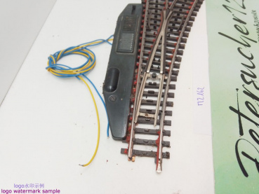 Märklin H0 AC 2261 elektr. K-Gleis Weiche / rechts / 168,9 mm / 22° 30 / Farbe, Kleber