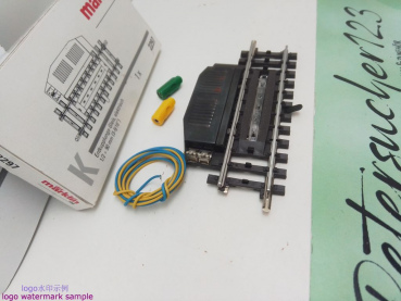 Märklin H0 AC 2297 K-Gleis elektromagn. Entkupplungsgleis  / 1/2 = 90 mm / Rostfleck / OVP