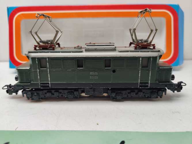 Märklin H0 AC 3011 / schwere Elektrolokomotive / BR E 44 / DB / Analog / Grün / Blaue OVP