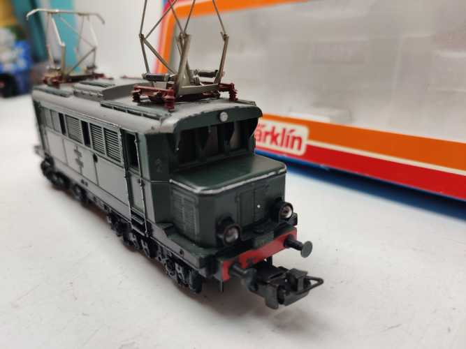 Märklin H0 AC 3011 / schwere Elektrolokomotive / BR E 44 / DB / Analog / Grün / Blaue OVP