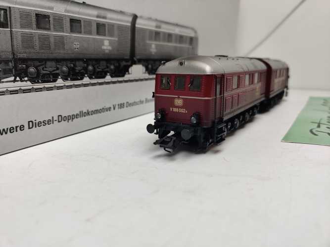Märklin / AC / H0 / 37285 schwere Diesel-Doppellokomotive / BR V 188 / DB / Mfx / Sound / OVP