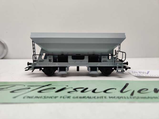 Märklin H0 AC 645 0 073-2 / zweiachsigen Drehschieber-Seitenentladewagen / Bauart Fcs / SBB / CFF / FFS