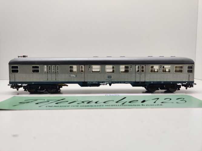 Märklin H0 AC 4077 Nahverkehrswagen "Silberling" 2.Kl BD4nf / Licht / DB