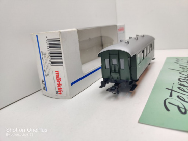 Märklin H0 AC 4235 Nebenbahnwagen / 2.Kl / Bie / NEM / DB / OVP weiß