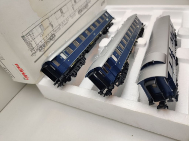 Märklin H0 AC 42753 Schnellzugwagen-Set 3-teilig / NEM / DB / OVP weiß