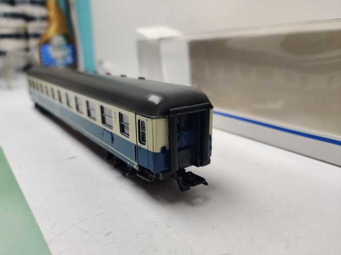 Märklin H0 AC 4292 D-Zug Abteilwagen 2.Kl Bm234 / NEM / DB / OVP