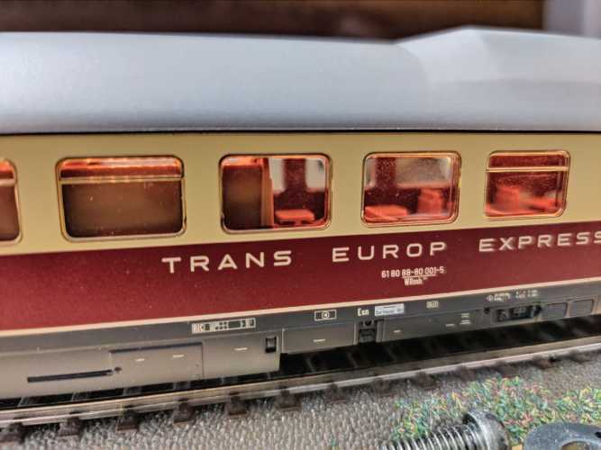 Märklin H0 AC 42990-03 TEE Speisewagen "Rheingold" WRmh131 / Licht / NEM / DB