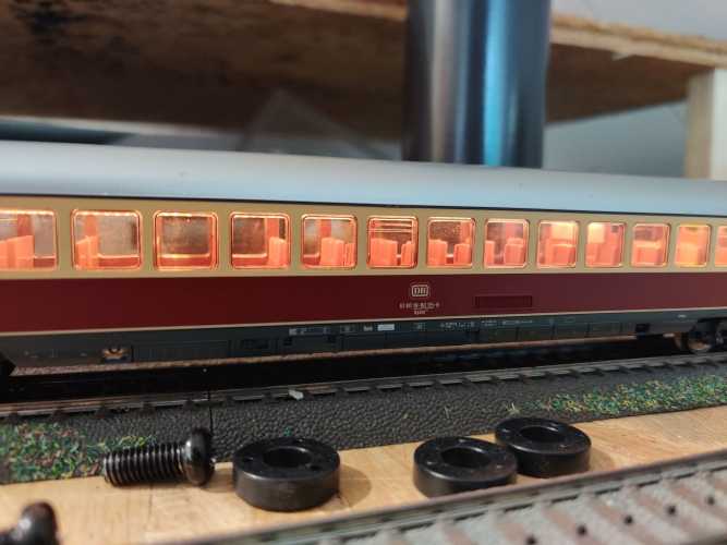 Märklin H0 AC 42991-2 TEE Großraumwagen "Helvetia" 1.Kl Apüm121 / Licht / NEM / DB