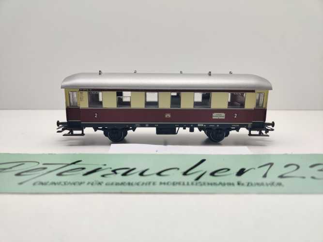 Märklin H0 AC 43136 Einheitsnebenbahnwagen 2.Kl Biwe / NEM / DB