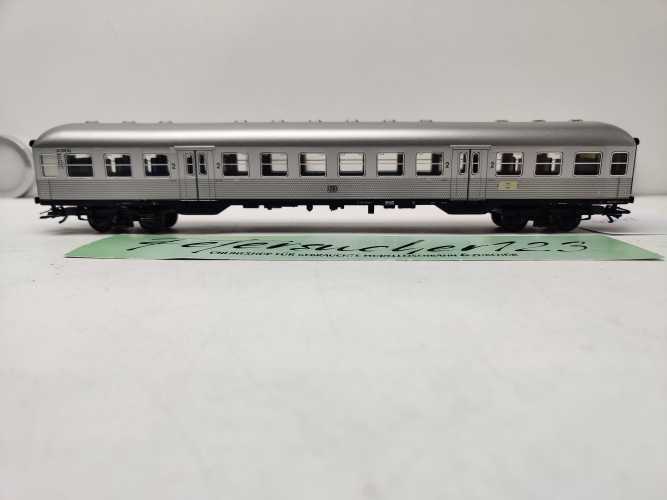 Märklin H0 AC 43147 / Wag. Nr. 42 328 Personenwagen aus Set „Silberlinge“ / 2.Kl. / DB / NEM