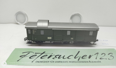 Märklin H0 AC 114 837 Gepäckwagen mit Rücklicht / Grün / DB / Schiebetüren