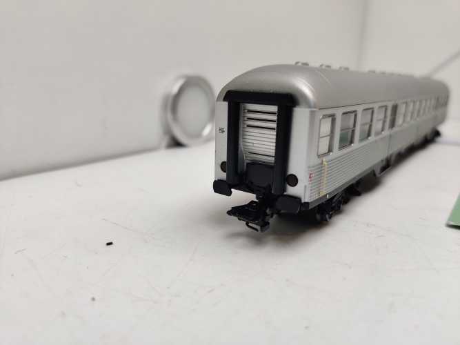 Märklin H0 AC 43897 / Nahverkehrswagen 2. Klasse (Bauart Bnrzb 725) / DB / NEM