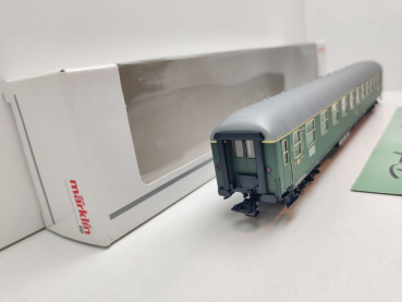 Märklin H0 AC 43930 (1) D-Zug Abteilwagen 1.-2.Kl AB4üm-63 / NEM / DB / OVP weiß