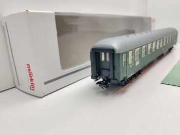 Märklin H0 AC 43930 (1) D-Zug Abteilwagen 1.-2.Kl AB4üm-63 / NEM / DB / OVP weiß