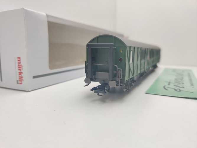 Märklin H0 AC 43991 Expressgut-Gepäckwagen "Rotes Kreuz" MDyg986 / NEM / DB / OVP