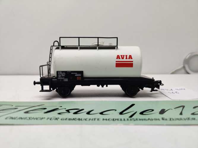 Märklin H0 AC 44404 / 735 0 398-5 Mineralöl-Kesselwagen / rotem Logo der AVIA / SBB