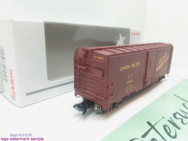 Märklin H0 AC 45646-6 US Güterwagen "UNION PACIFIC" B-50-27 / NEM / U.P. / OVP weiß