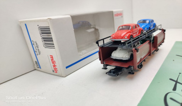 Märklin H0 AC 4613 Autotransportwagen / 4 Käfer / Laaes 541 / DB / OVP weiß