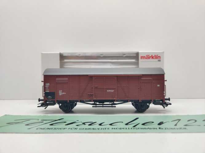 Märklin H0 47329 / zweiachsiger gedeckter Güterwagen der Bauart Gbs 254 / DB