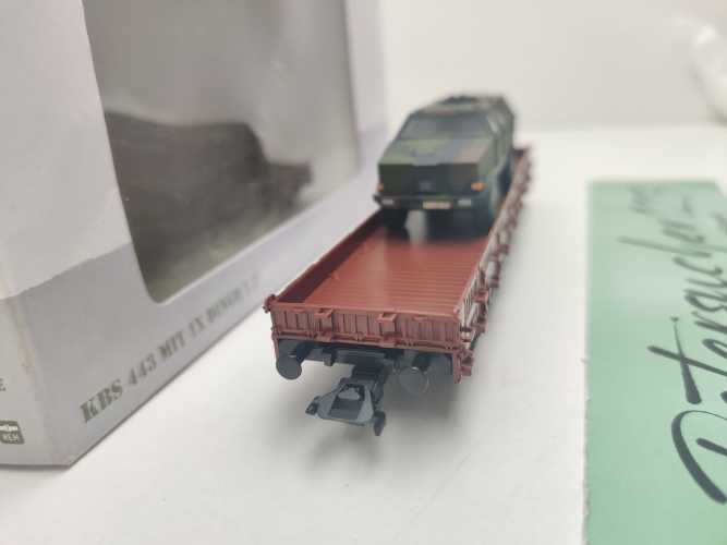 Märklin H0 46952 4MFOR Panzerwagen-Transport mit "Dingo" Kbs443 / NEM / DB / OVP