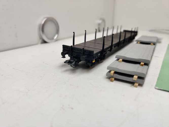 Märklin H0 AC 47016 / 390 7 686-0 / Flachwagen / Rungenwagen der Bauart Snps 719/ DB