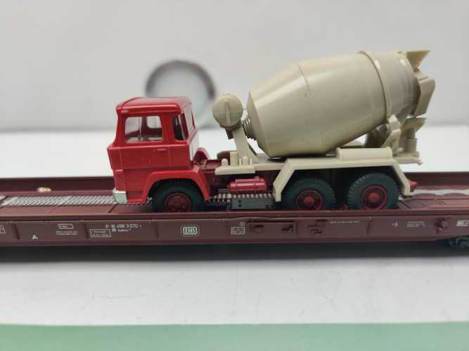 Märklin H0 AC 4740 Niederflurwagen "Rollende Landstr." / Saadkms 690 / DB / LKW - Betonmischer